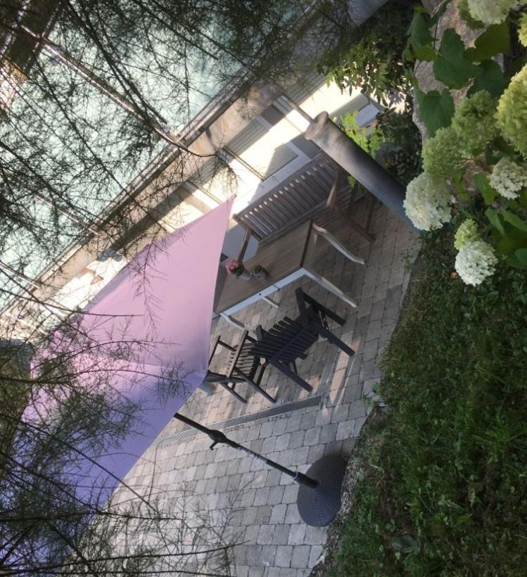 Schoene Ferienwohnung 2,5 Zimmer In Stadtnaehe Mit Eigenem Hofgarten Balingen Esterno foto