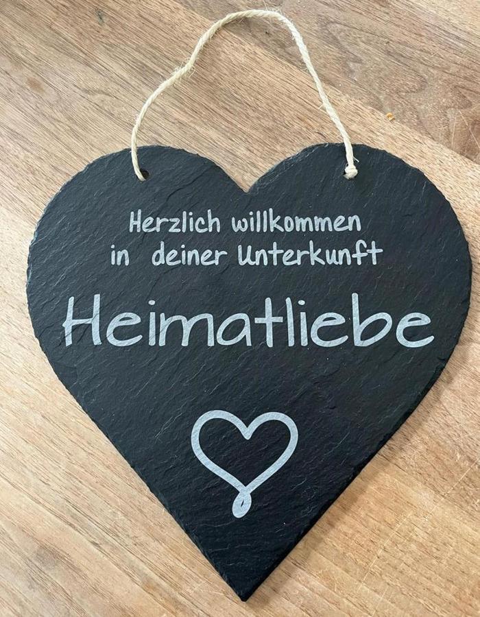 Schoene Ferienwohnung 2,5 Zimmer In Stadtnaehe Mit Eigenem Hofgarten Balingen Esterno foto
